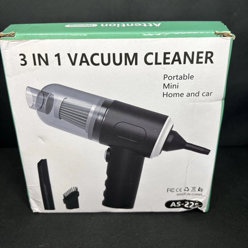 Green and White 3-1 Vacuum cleaner